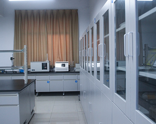 Laboratory18